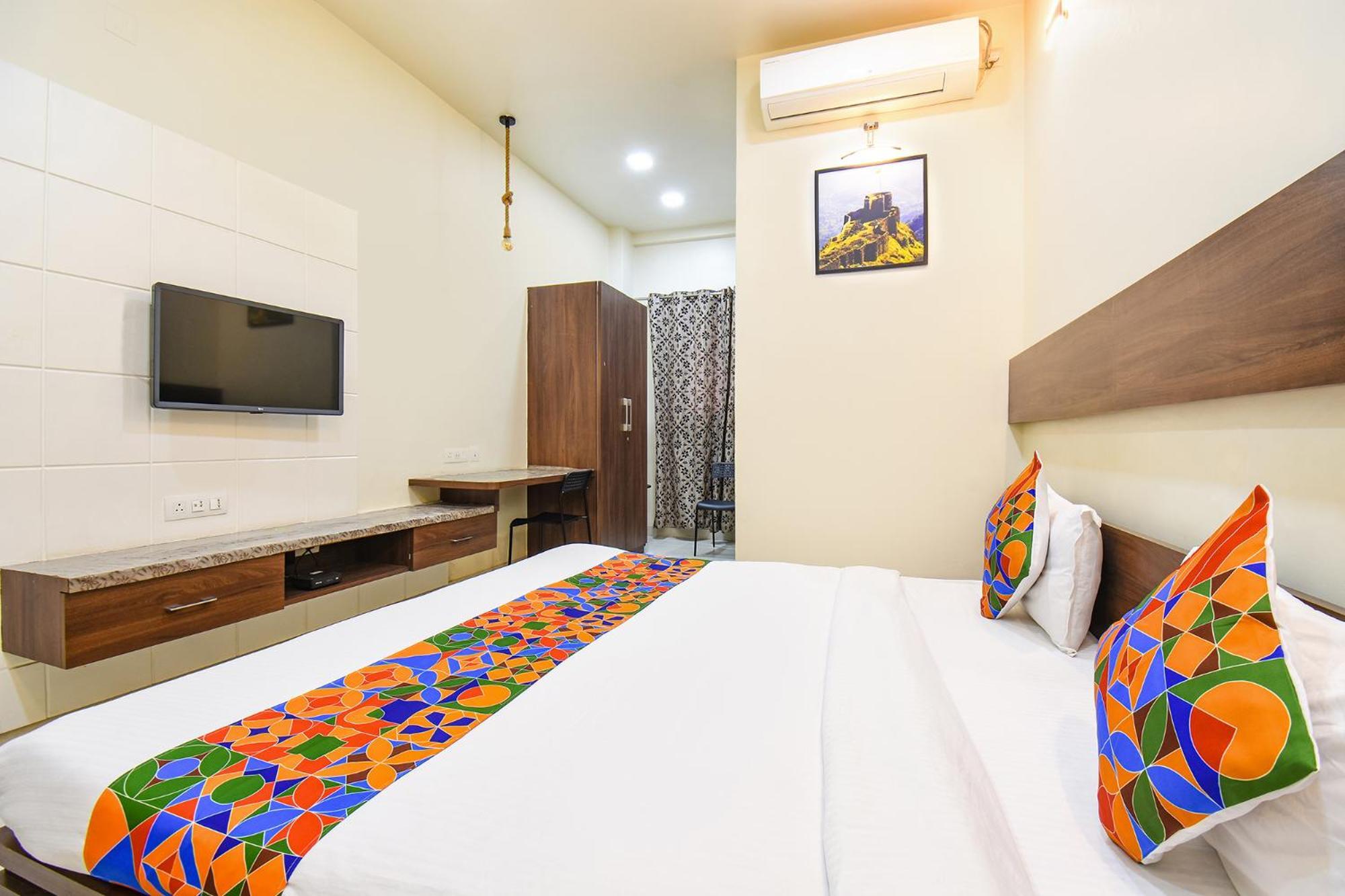 Fabhotel Royal Suits - Nr Mahadji Shinde Chhatri Pune Exterior foto