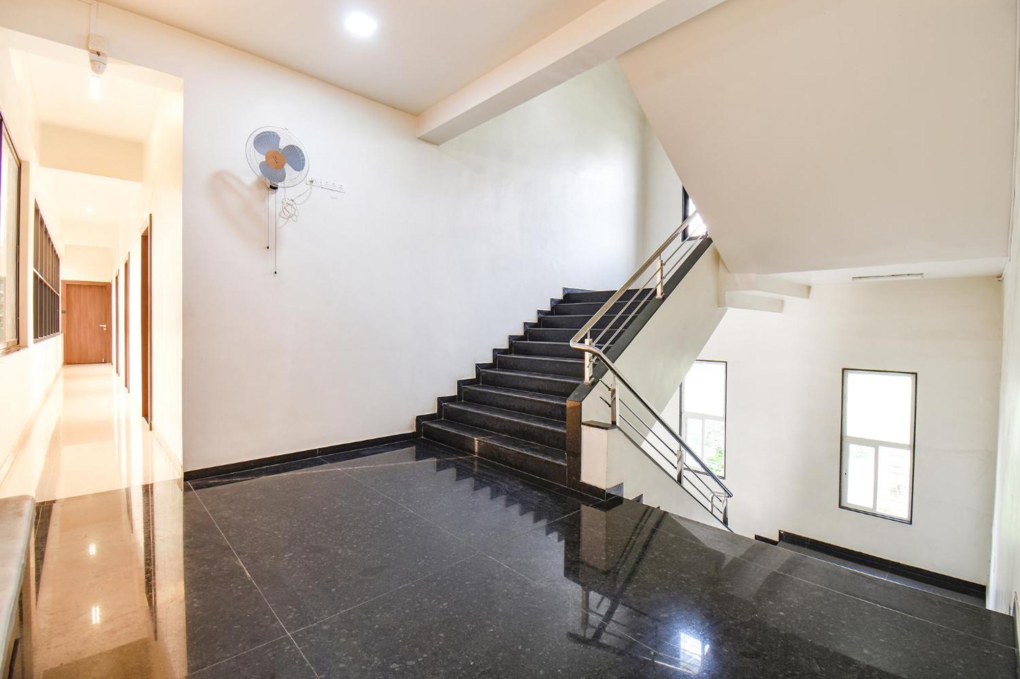 Fabhotel Royal Suits - Nr Mahadji Shinde Chhatri Pune Exterior foto