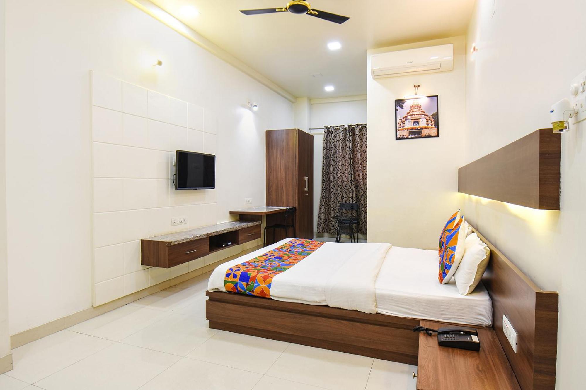 Fabhotel Royal Suits - Nr Mahadji Shinde Chhatri Pune Exterior foto
